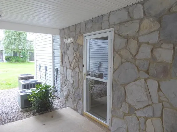 904 Scarlet Oak Ave, Toms River, NJ 08755