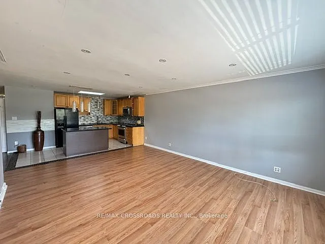 2 bed, $2,500 — Photo 2