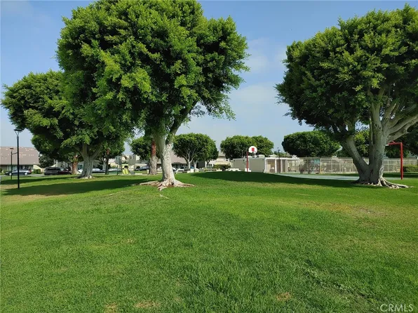 16 Kazan St #12, Irvine, CA 92604