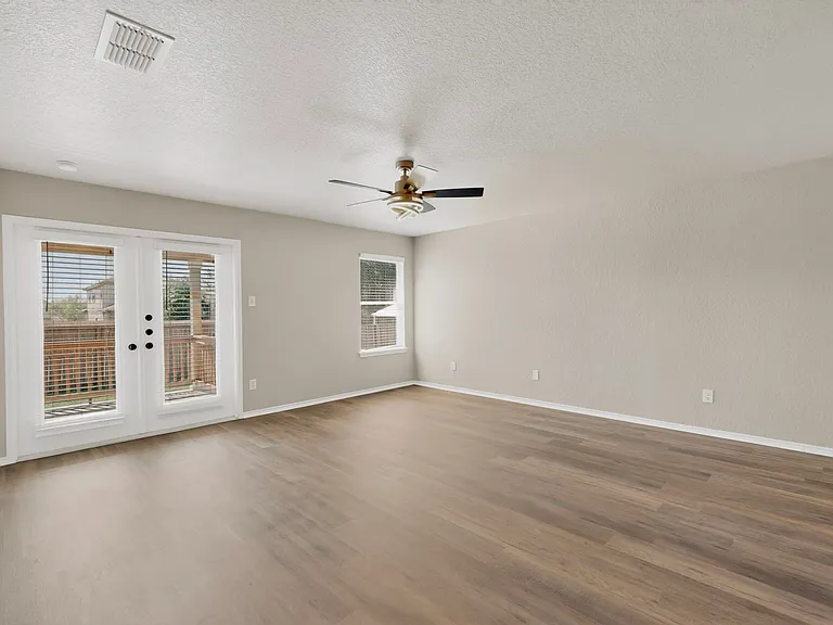2614 Brighton Park — Photo 21