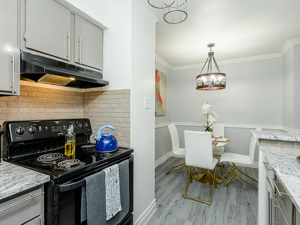 Villa Solano Apartments