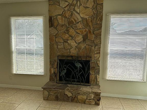 4th image of 3410 Fox Ridge St