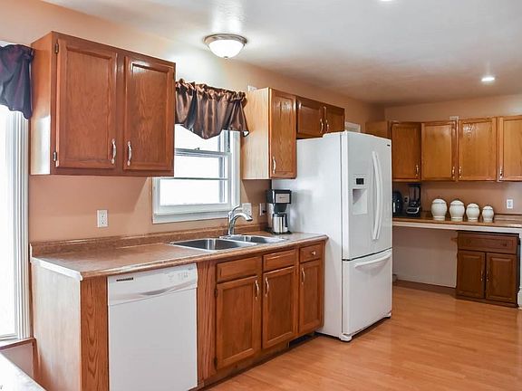 5th image of 2971 Givens Dr