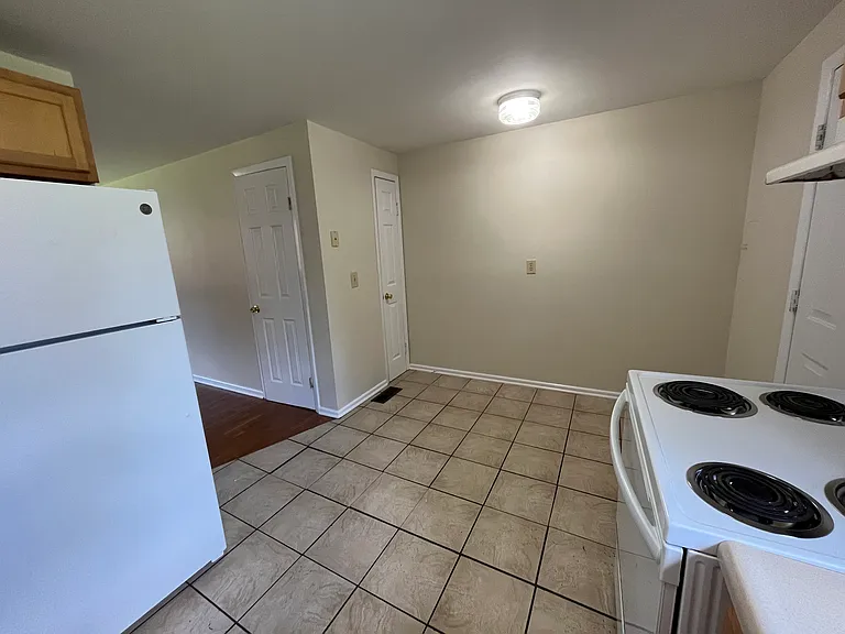 Fairglade Apartments — Photo 4