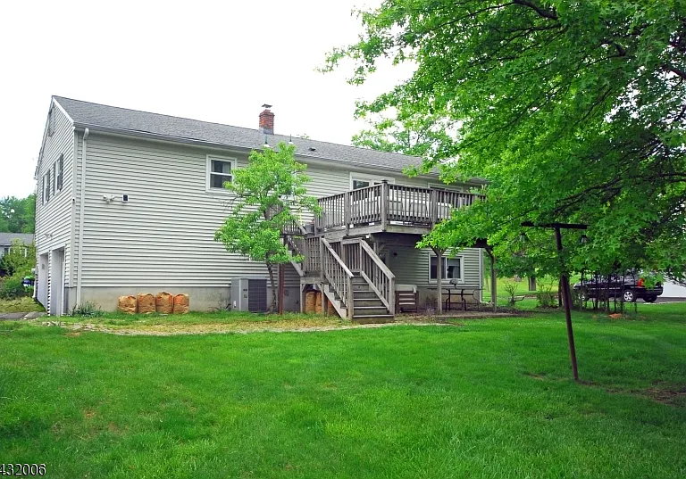 830 E Meadow Dr — Photo 35