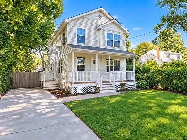 61 Westminster Drive, Shirley, NY 11967