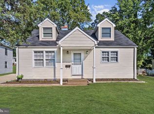 3136 Holloway Rd, Falls Church, VA 22042