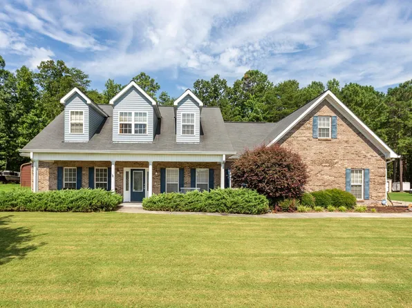 135 Justice Dr, Anniston, AL 36207