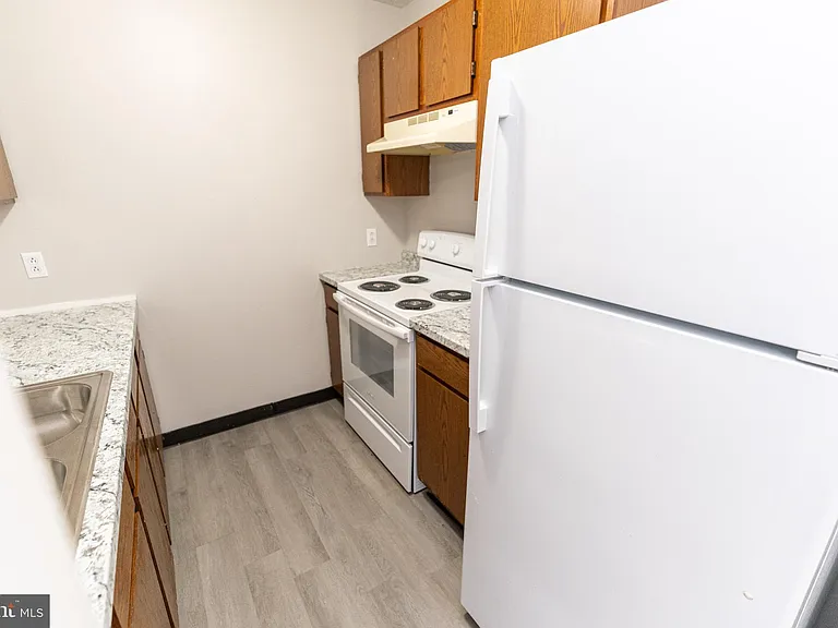 510 S Main St #18 — Photo 11