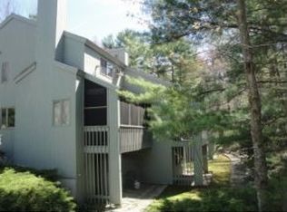 6 Brookside Dr, Stratham, NH 03885