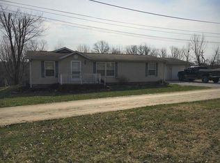 507 S 4th St, Dugger, IN 47848