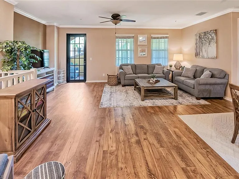 8949 Malibu St #304 — Photo 7