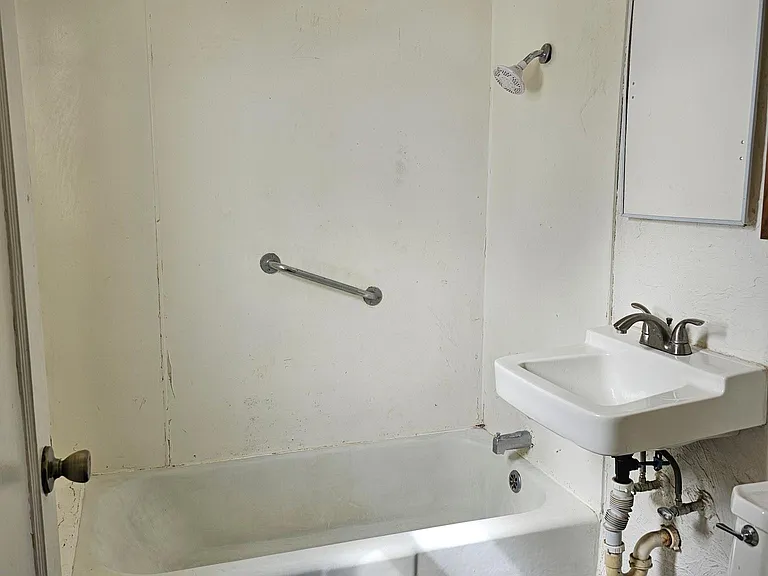 219 H St #2 — Photo 7
