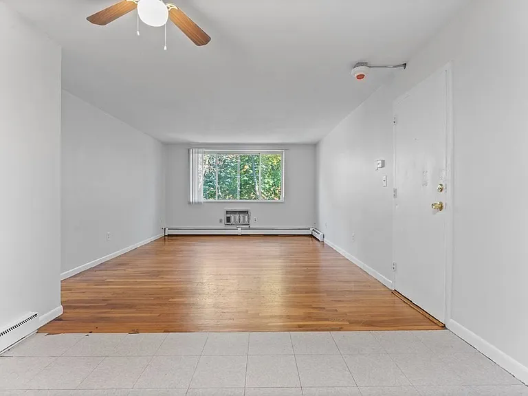 580 Cummins Hwy #16 — Photo 7