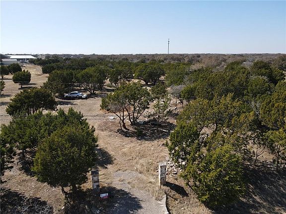 2nd image of 6614 Cherrywood Ln