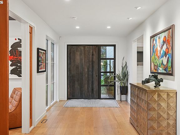 3rd image of 16840 Alder Cir