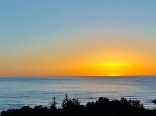 10 Ocean Heights Way, Smith River, CA