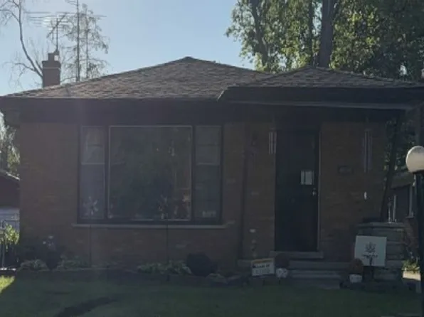 18440 Burt Rd, Detroit, MI 48219