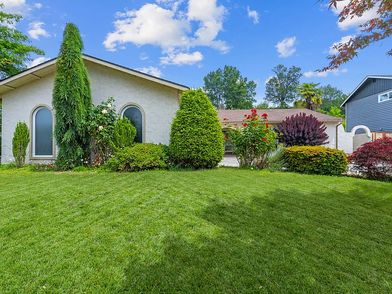 Front Yard View