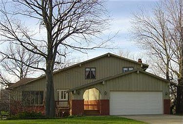 1st image of 3437 Clover Dr