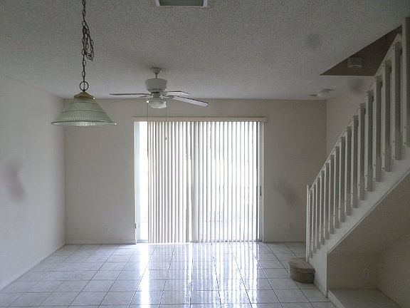 3rd image of 2285 Salerno Cir