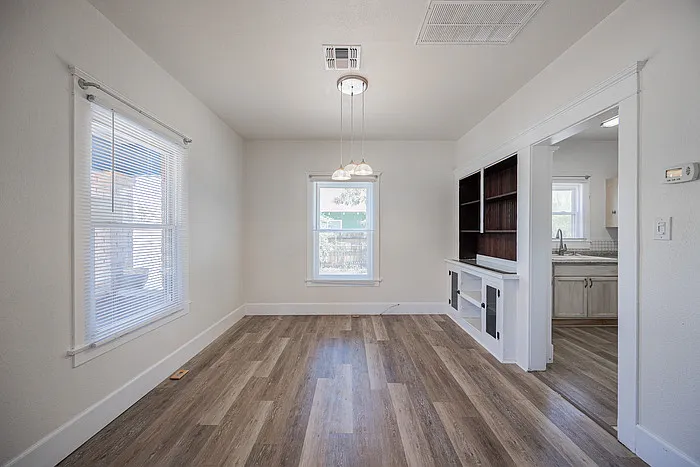 831 N 10th St — Photo 9