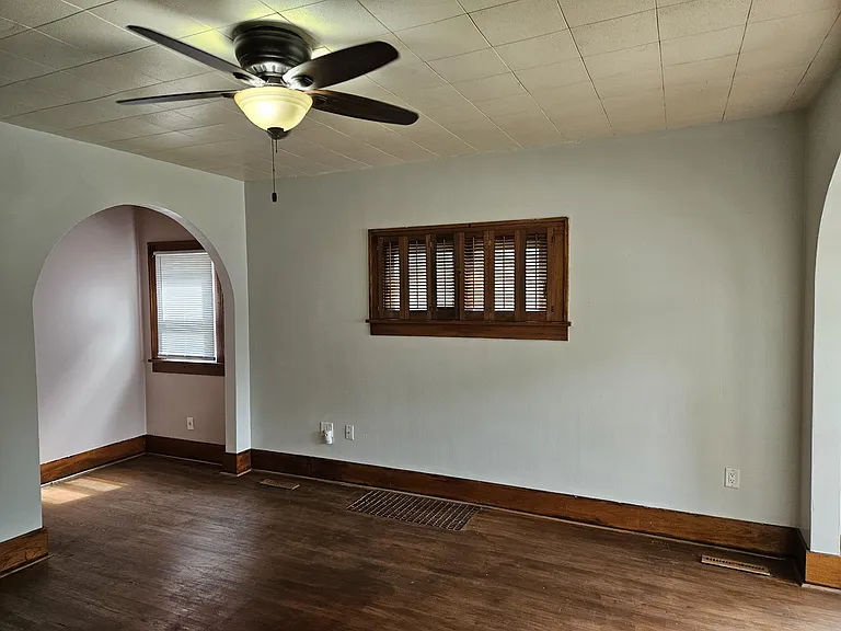 618 W Military Ave — Photo 10
