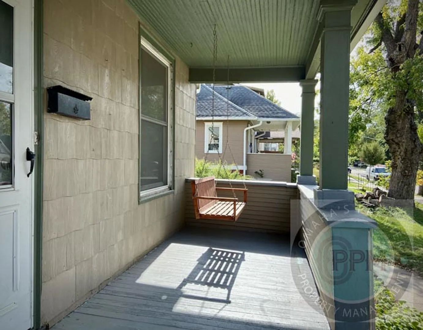 3 bedroom / 1.5 bathroom House | Little Bohemia — Photo 2