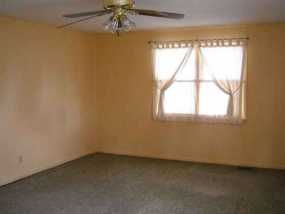 2nd image of 3116 Vera Dr
