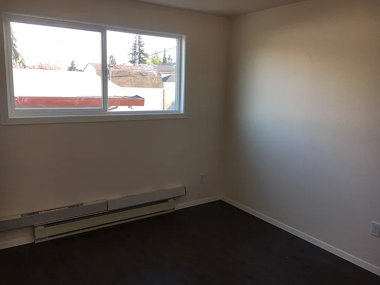1710 Broadway #7 — Photo 11