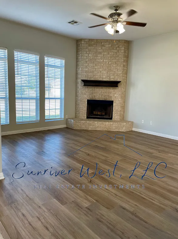 3 bed, 1613 sqft, $2,000 — Photo 4