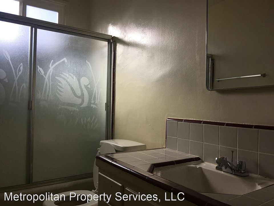 2nd image of 1225 N New Hampshire Ave APT 2