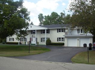 15260 Marilyn Dr, Elm grove, WI 53122