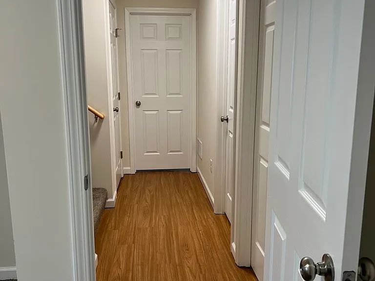 476 London Ct — Photo 25