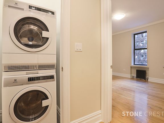 5th image of 200 W 90th St APT 2G