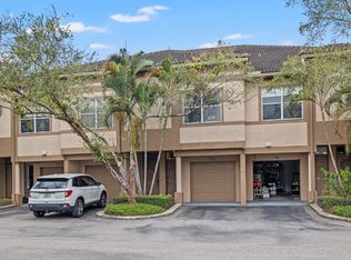 1039 Normandy Trace Rd, Tampa, FL 33602