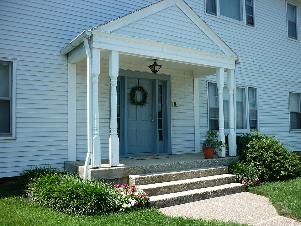 Secure main entry