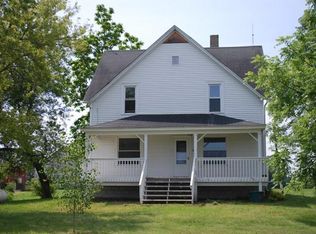 7347 Arnold Rd, Cottrellville, MI 48039