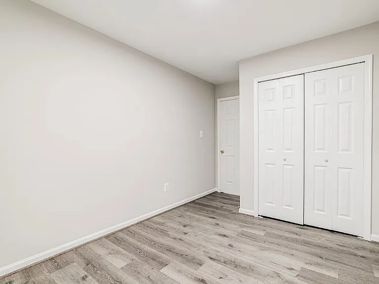 10885 Oak Green Ct — Photo 8