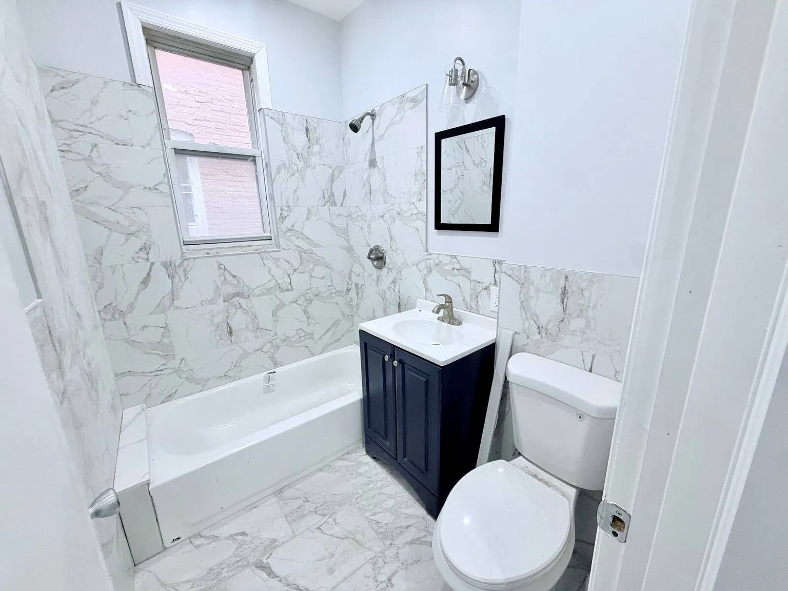 3 bed, 1.0 bath, $3,600 — Photo 4