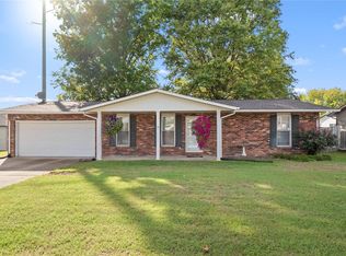 29 Villa Dr, Belleville, IL