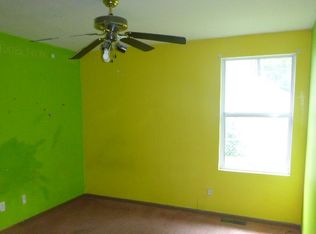 210 W Tremont St, Champaign, IL