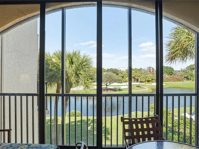 7048 Pelican Bay Blvd #C-302 — Photo 37