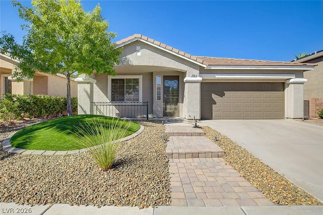 2 bed, 2.0 bath, 1963 sqft, $2,600 — Photo 4