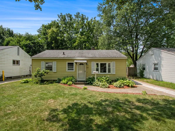 1329 Eastern Pl NE, Grand Rapids, MI 49505