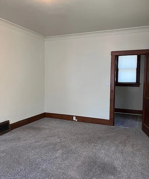 617 E Republic St — Photo 4