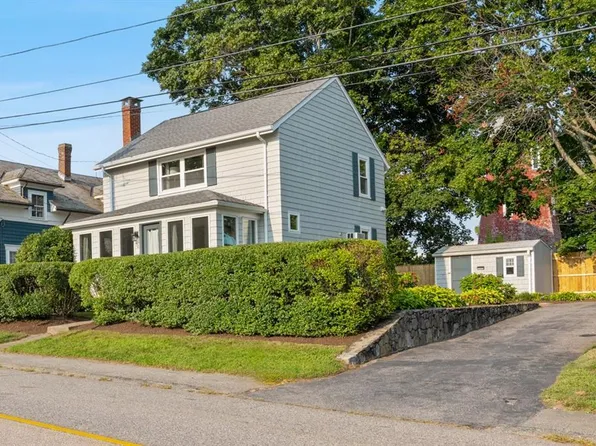 72 Bay Rd, Barrington, RI 02806
