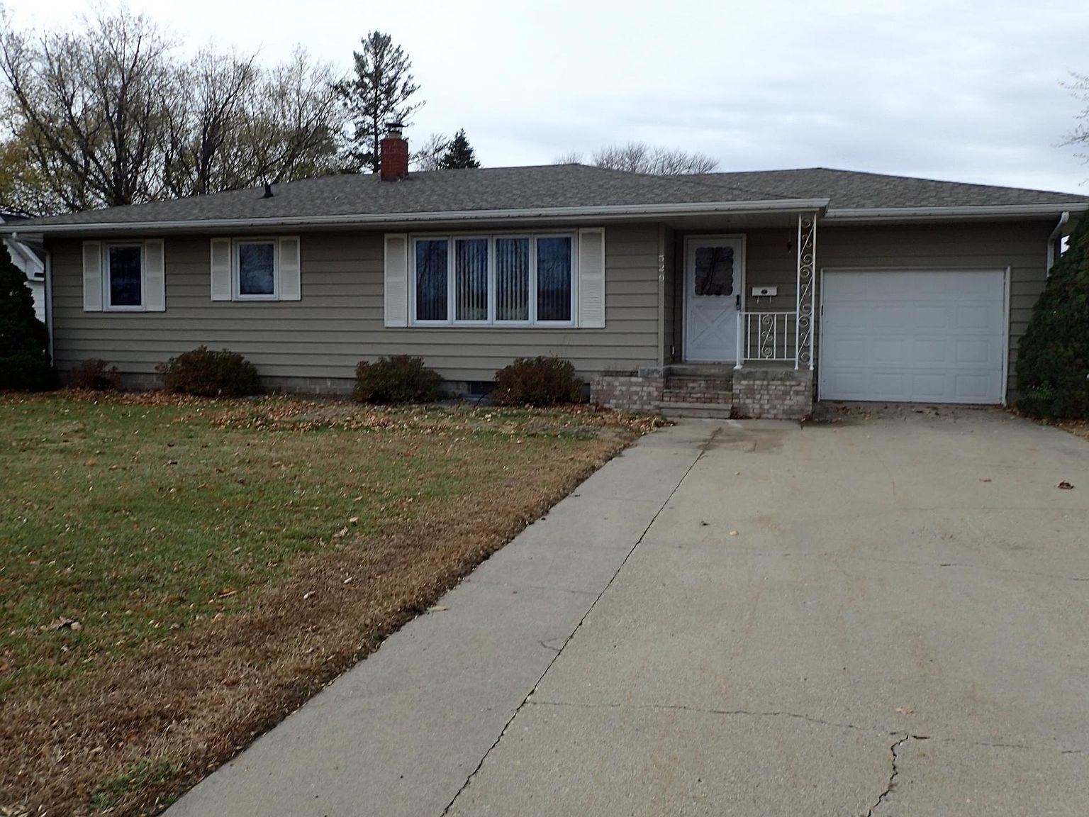 529 Main St N, Sauk Centre, MN 56378 Zillow