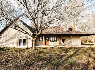 579 County Road 105 E, Bluford, IL 62814