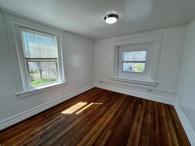 611 Fremont Ave #B — Photo 6
